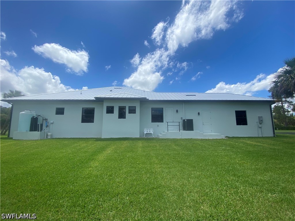 360 13th Street SW Naples FL 34117 226015981 image41