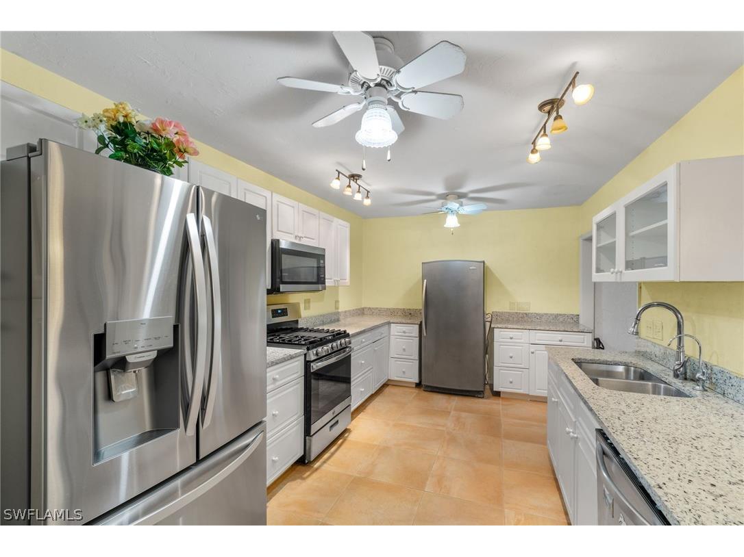 360 16th Avenue NW Naples FL 34120 226008618 image8