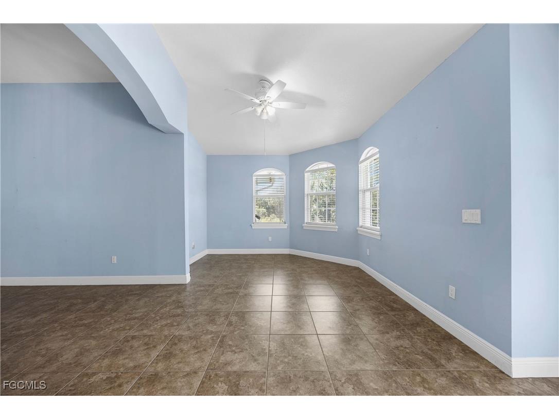 360 18th Street NE Naples FL 34120 2025026064 image11