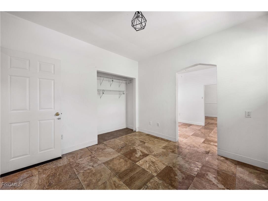 360 18th Street NE Naples FL 34120 2025026064 image20