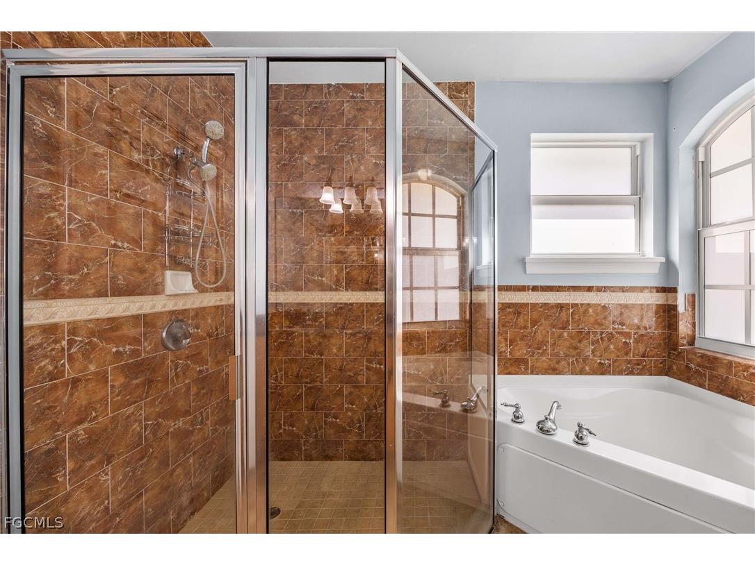 360 18th Street NE Naples FL 34120 2026010106 image34