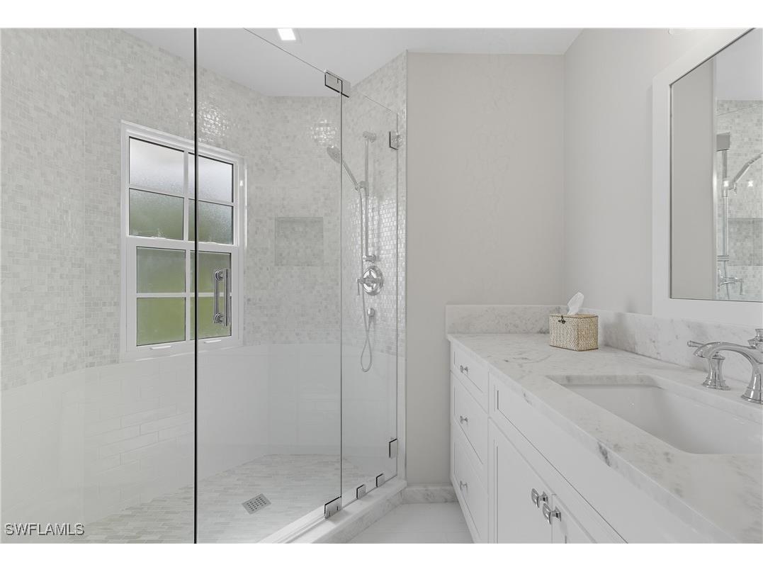 360 Carlton Place #11 Naples FL 34108 225073794 image33