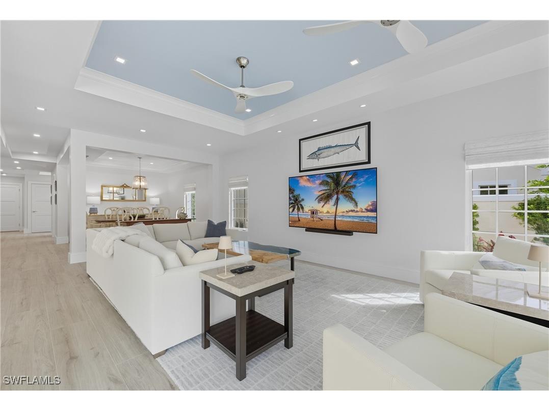 360 Carlton Place #11 Naples FL 34108 225073794 image7