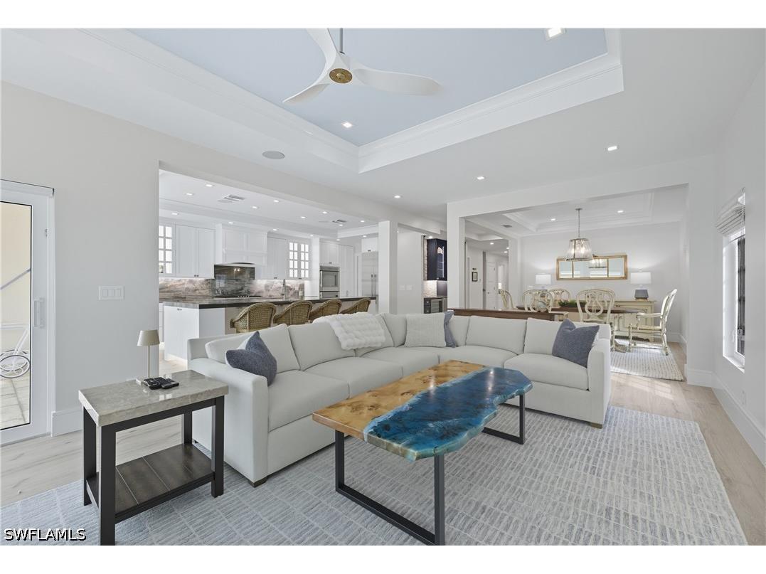 360 Carlton Place #11 Naples FL 34108 226015558 image6