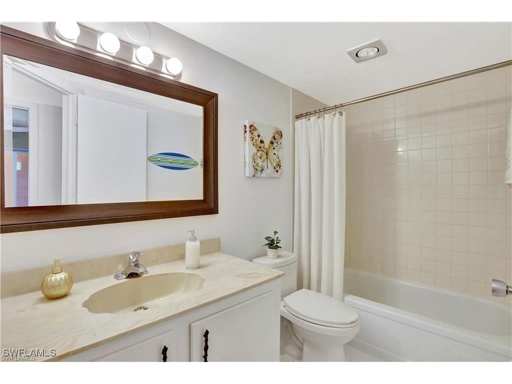 360 Charlemagne Boulevard #D105 Naples FL 34112 225058572 image18