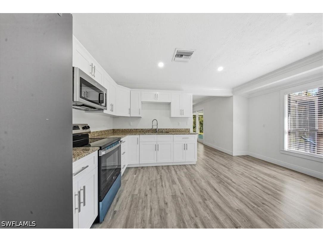 360 Desoto Boulevard S Naples FL 34117 226018004 image5
