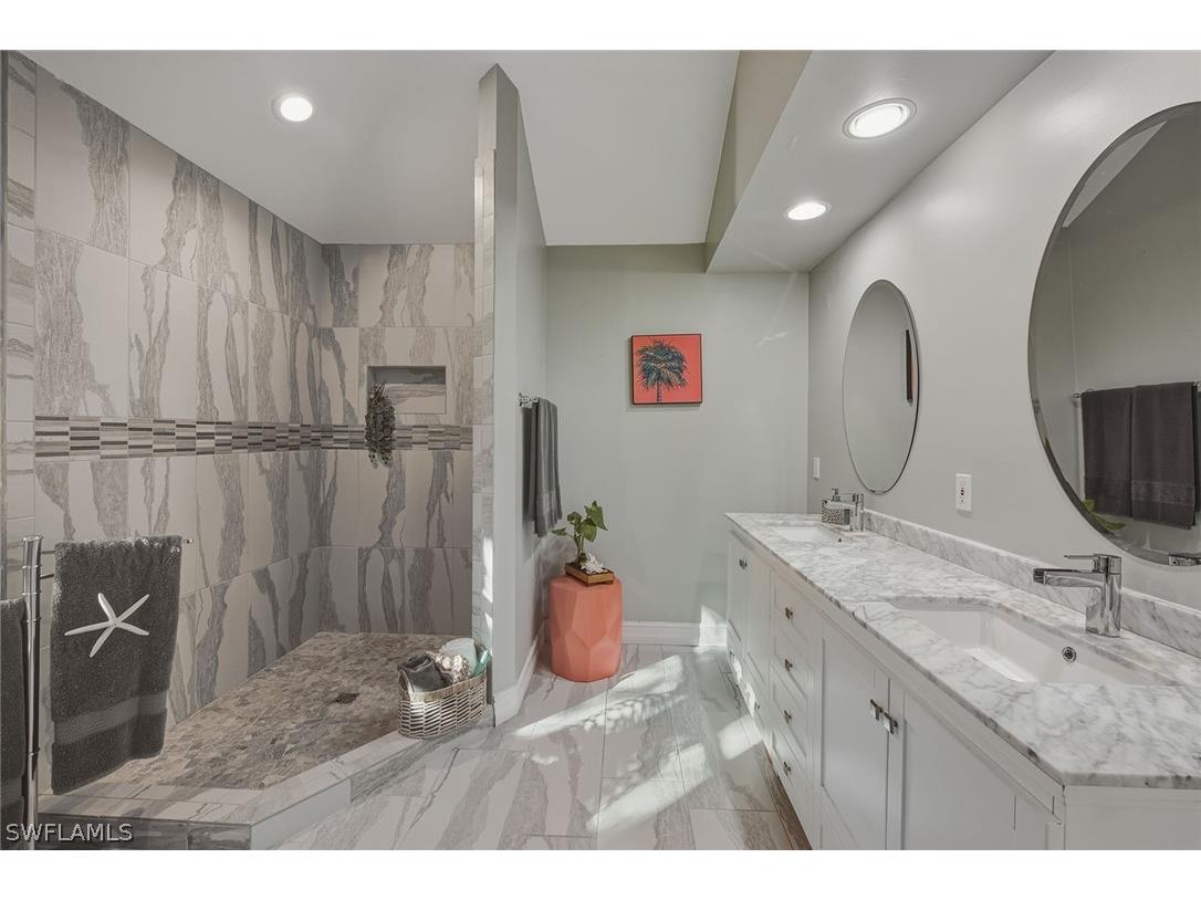 360 Gumbo Limbo Lane Marco Island FL 34145 226006602 image13