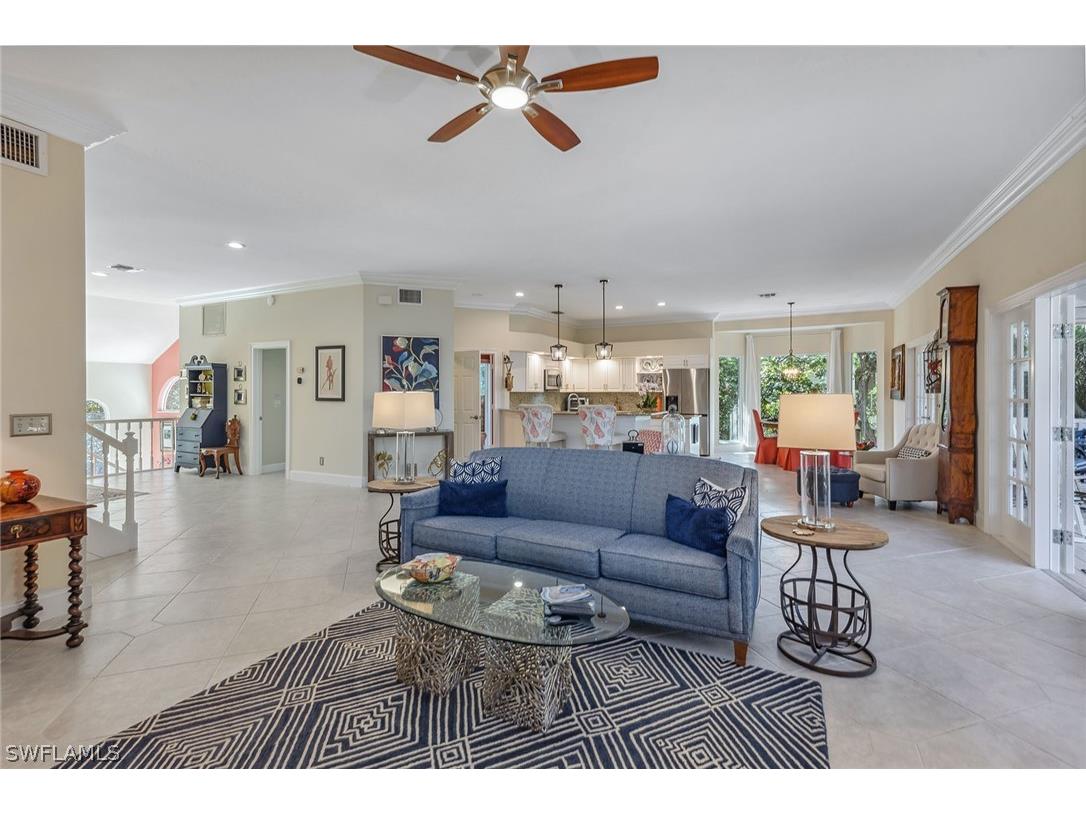 360 Gumbo Limbo Lane Marco Island FL 34145 226006602 image5