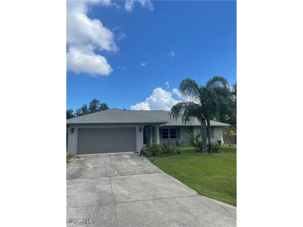 360 Hazel Circle Punta Gorda FL 33982 2025009268 image1
