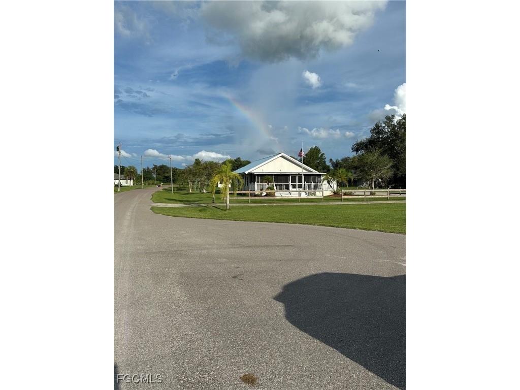 360 Hazel Circle Punta Gorda FL 33982 2025009268 image46