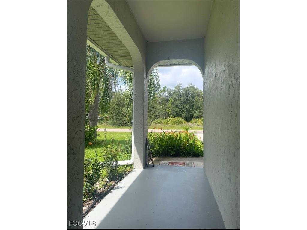 360 Hazel Circle Punta Gorda FL 33982 2025009268 image7