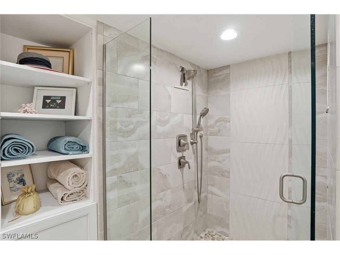 360 Horse Creek Drive #101 Naples FL 34110 226007424 image12