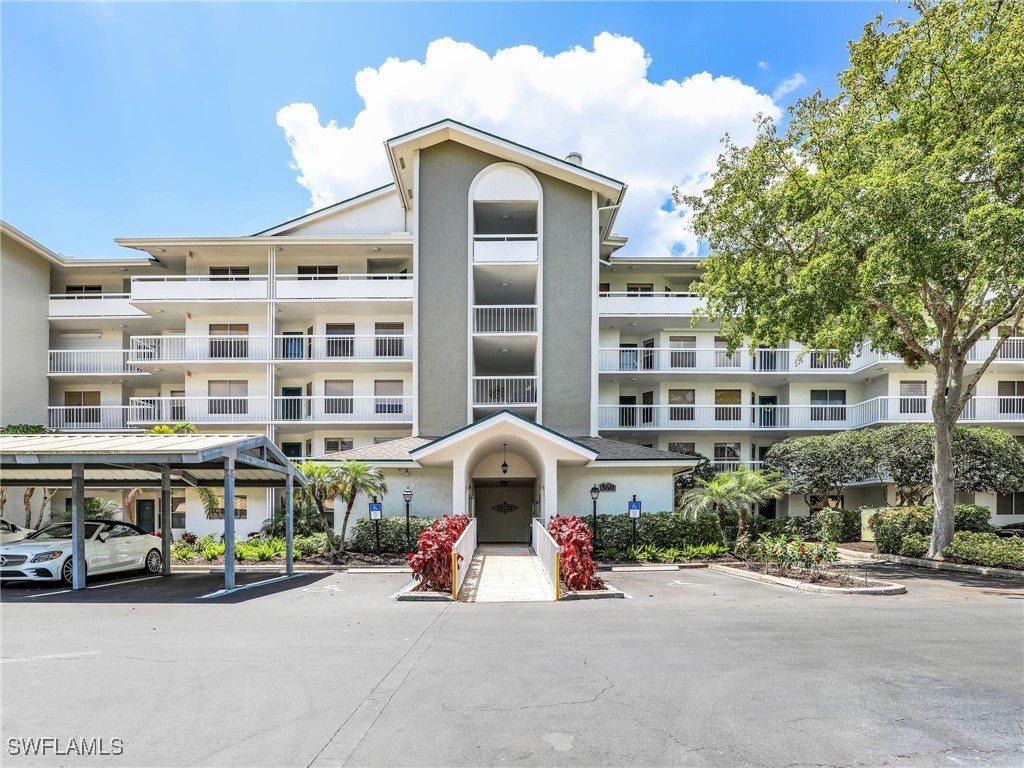 360 Horse Creek Drive #106 Naples FL 34110 225068370 image1