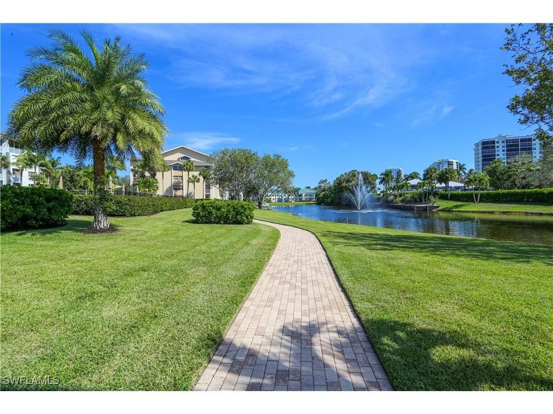 360 Horse Creek Drive #108 Naples FL 34110 225069444 image12