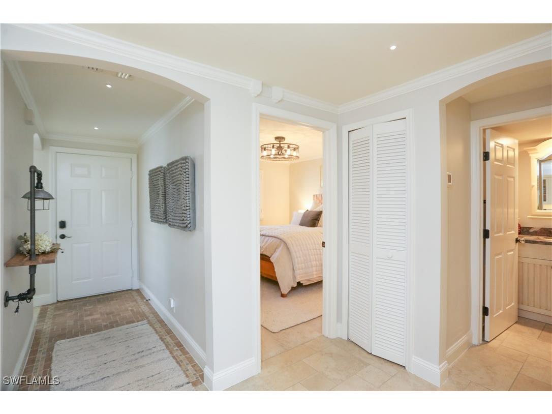 360 Horse Creek Drive #108 Naples FL 34110 225069444 image21