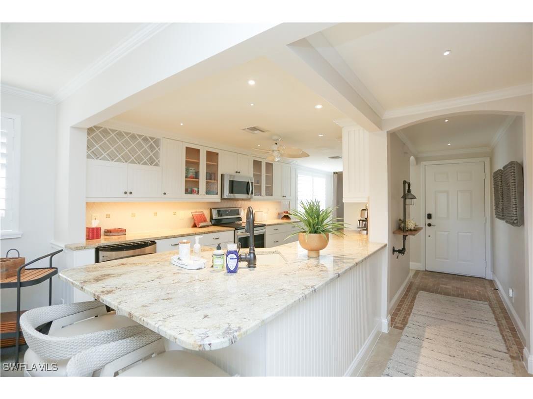 360 Horse Creek Drive #108 Naples FL 34110 225069444 image22