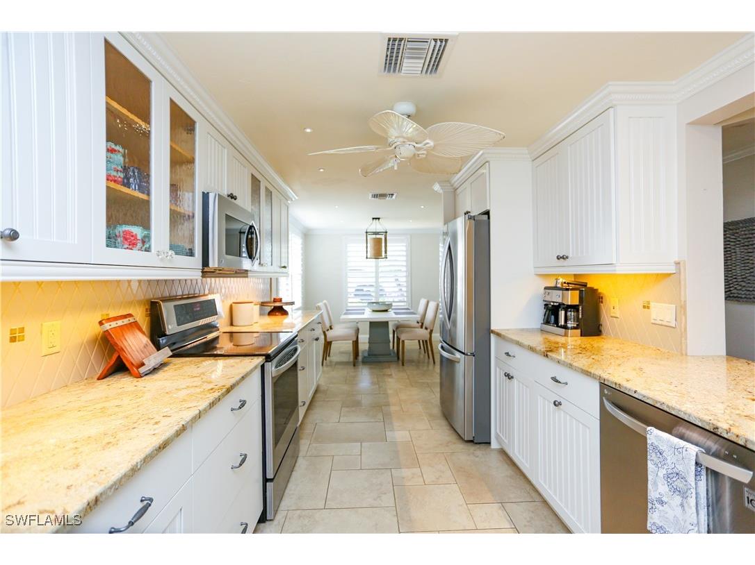 360 Horse Creek Drive #108 Naples FL 34110 225069444 image27