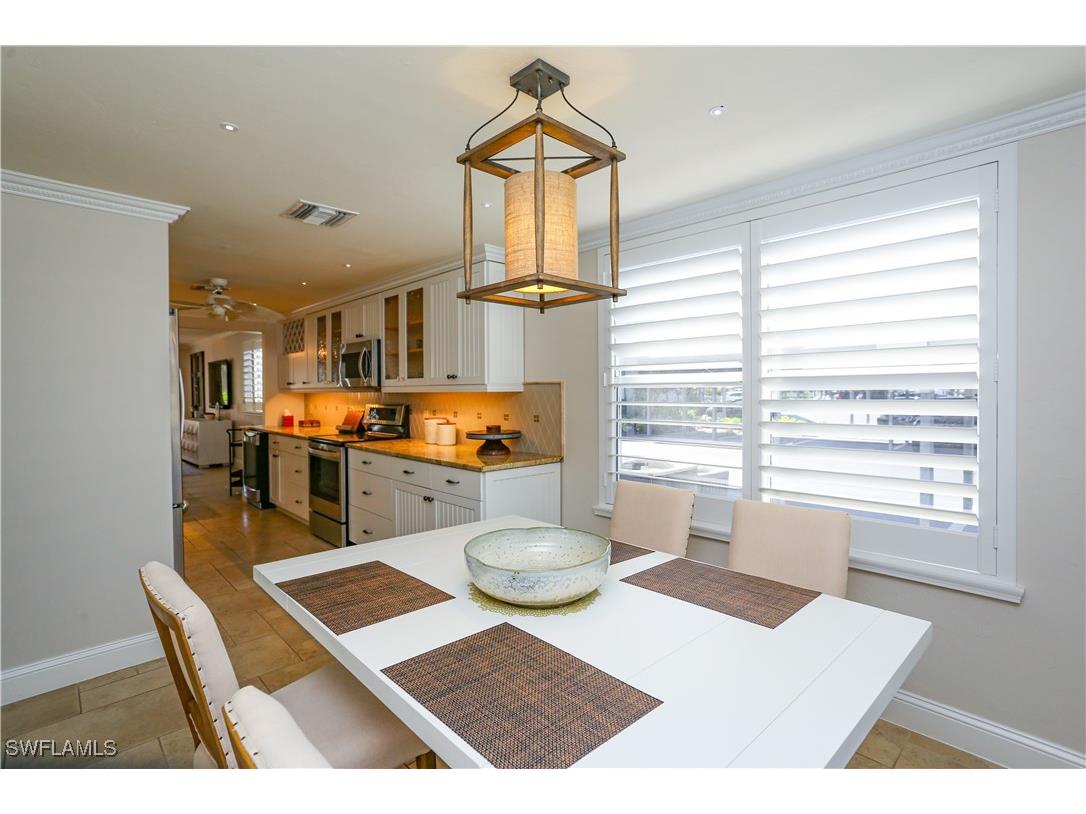 360 Horse Creek Drive #108 Naples FL 34110 225069444 image32