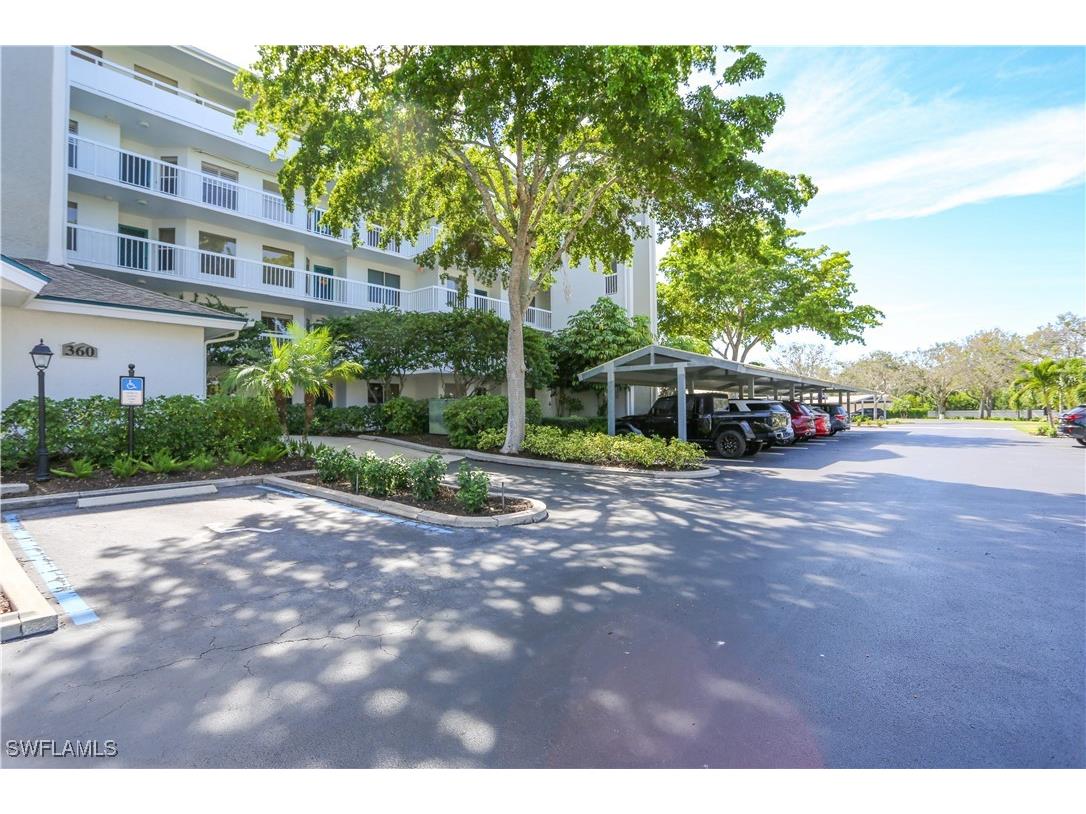 360 Horse Creek Drive #108 Naples FL 34110 225069444 image4