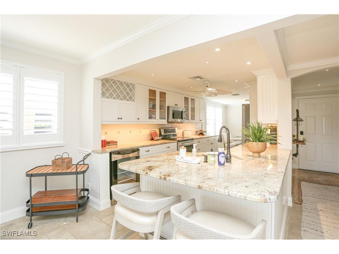 360 Horse Creek Drive #108 Naples FL 34110 225069444 image40