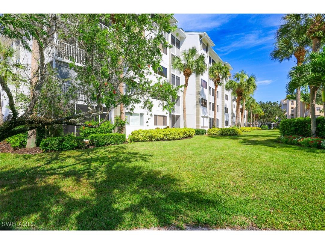 360 Horse Creek Drive #108 Naples FL 34110 225069444 image9