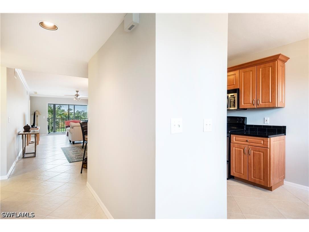 360 Horse Creek Drive #303 Naples FL 34110 226019132 image2