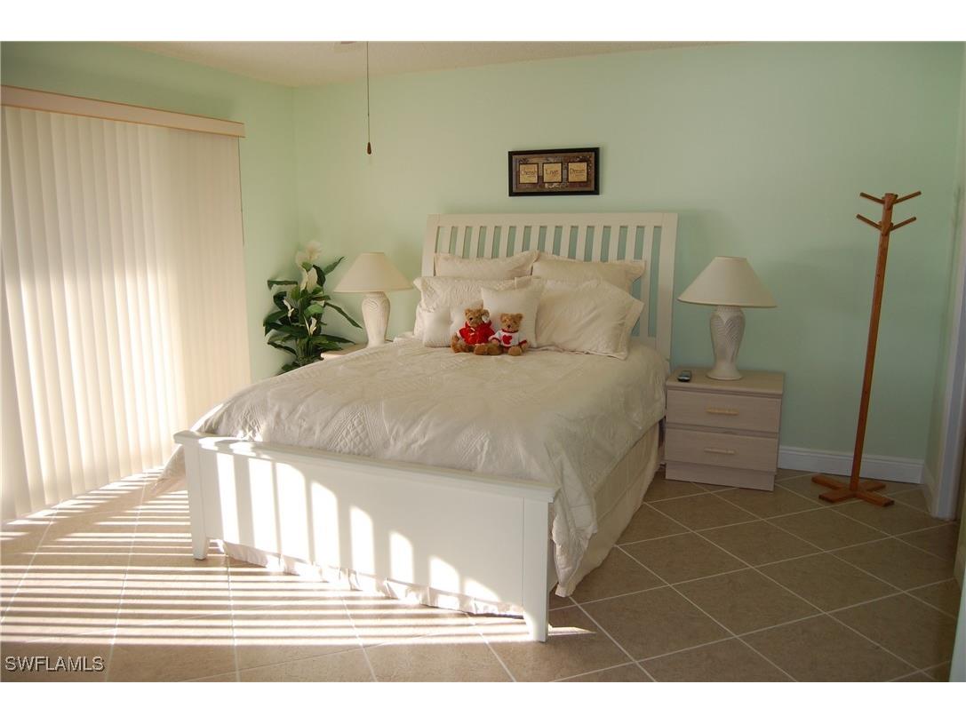 360 Palm Drive #4 Naples FL 34112 225049659 image7