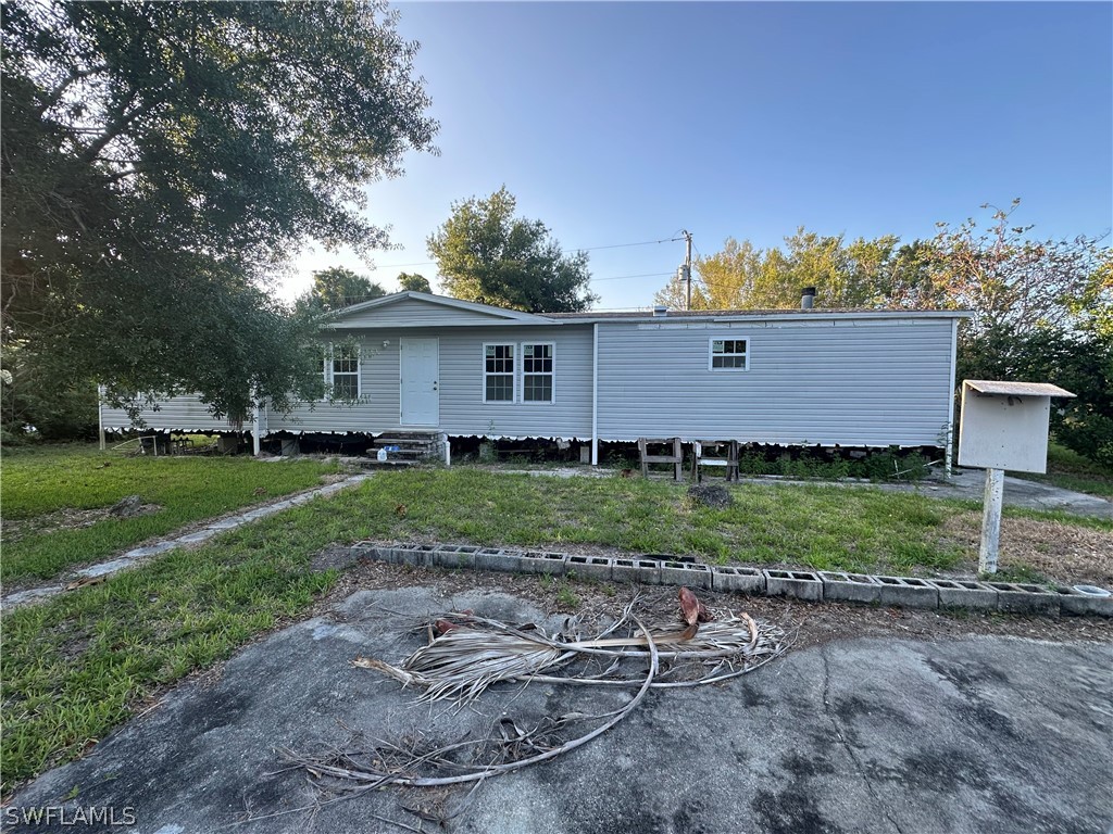  North Fort Myers FL 33903 224045771 image1