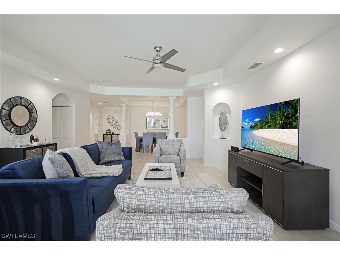 3600 Lansing Loop #102 Estero FL 33928 223065989 image1