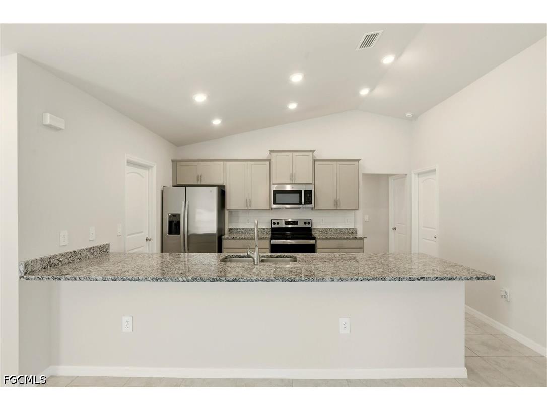 3600 NE 20th Place Cape Coral FL 33909 2026014695 image8
