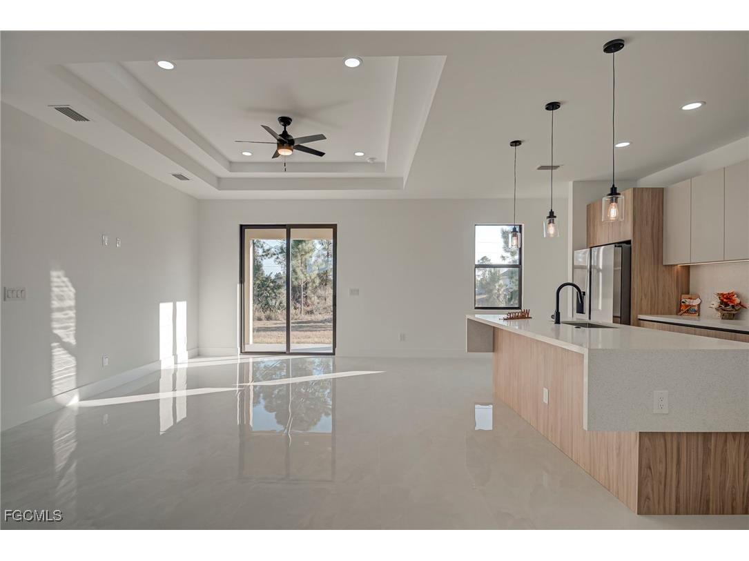 3601 28th Street SW Lehigh Acres FL 33976 2026003574 image8