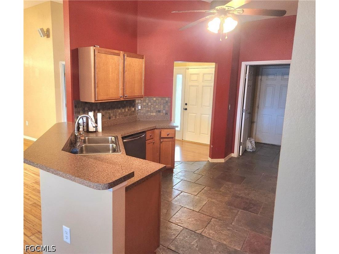 3601 NE 21st Place Cape Coral FL 33909 2026012991 image9