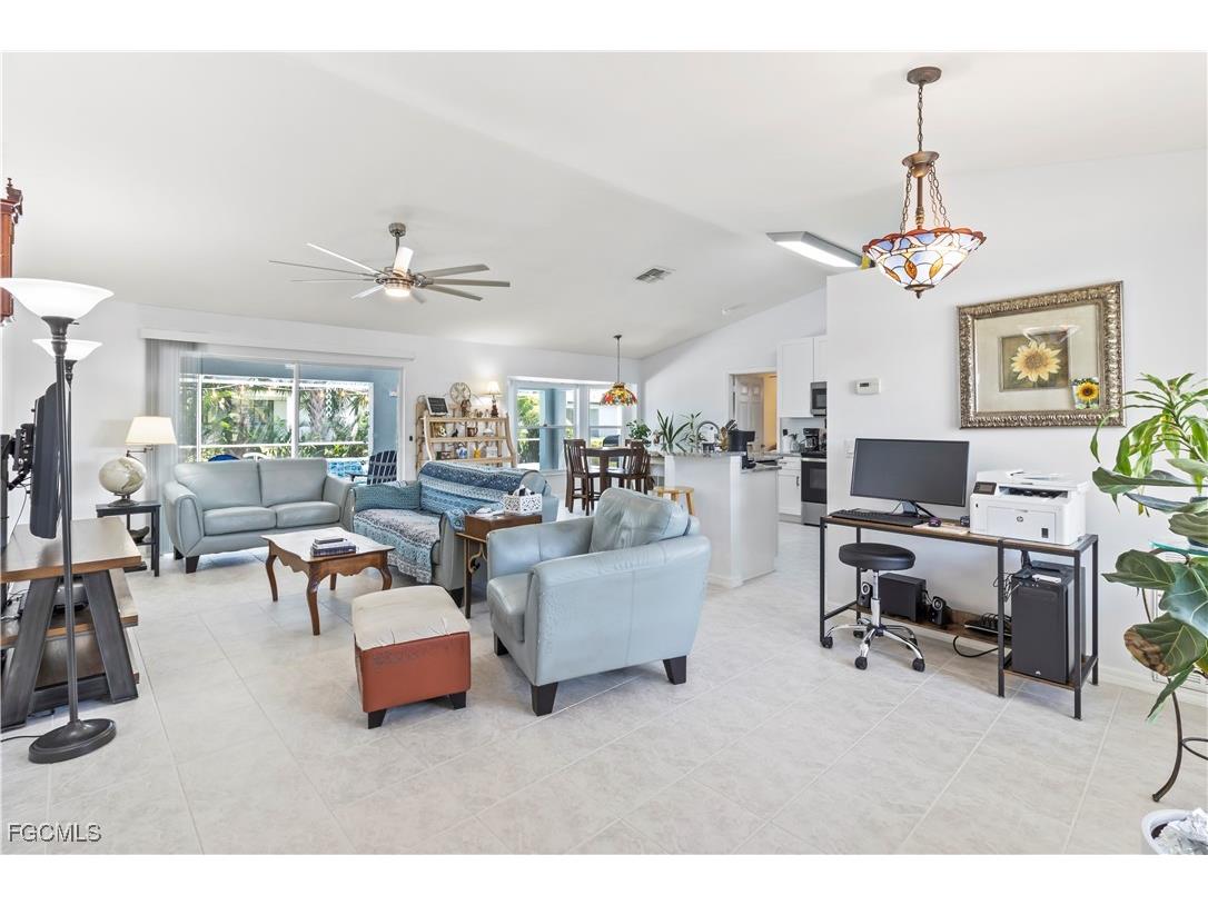 3601 SW 3rd Terrace Cape Coral FL 33991 2025002349 image4