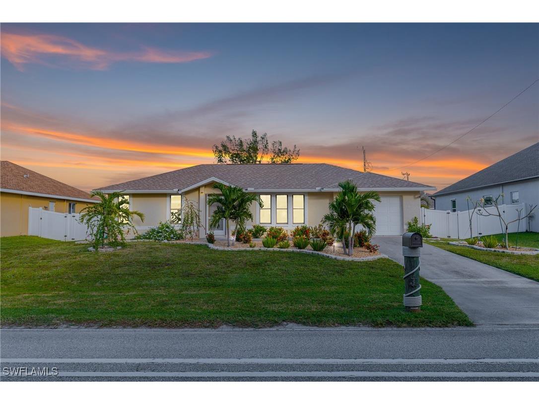 3601 Surfside Boulevard Cape Coral FL 33914 225079323 image1