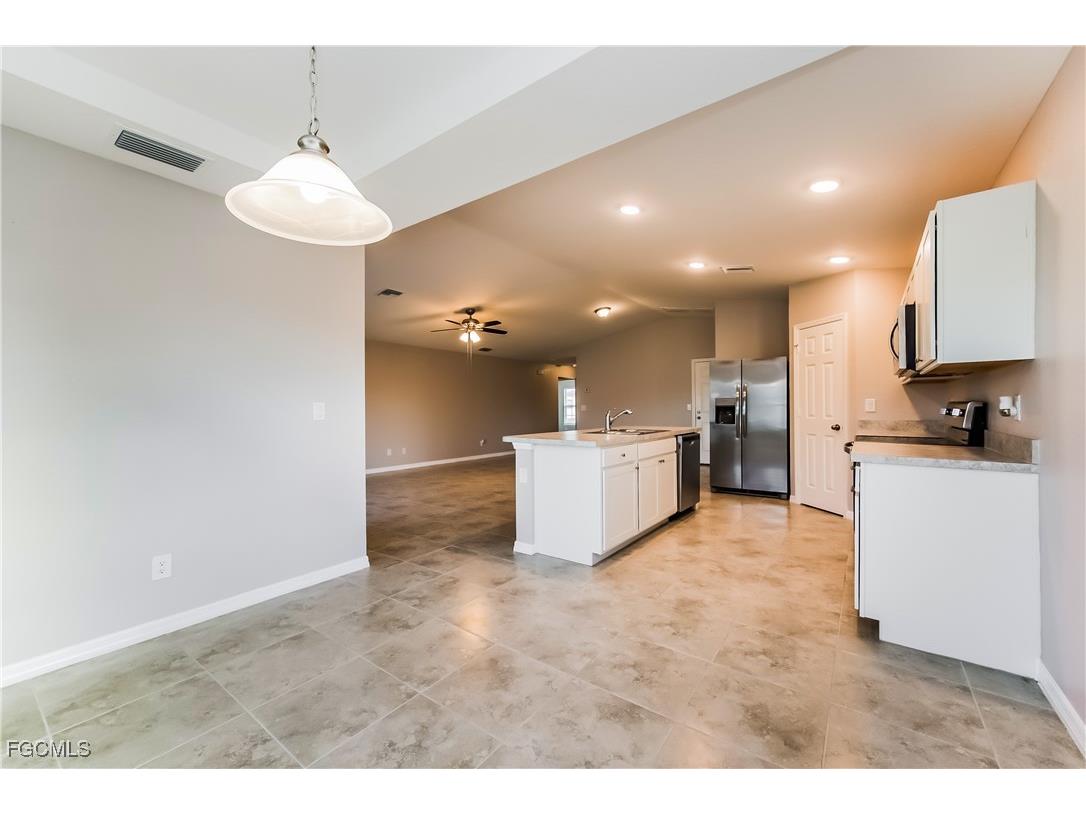 3602 17th Street SW Lehigh Acres FL 33976 2025023049 image4
