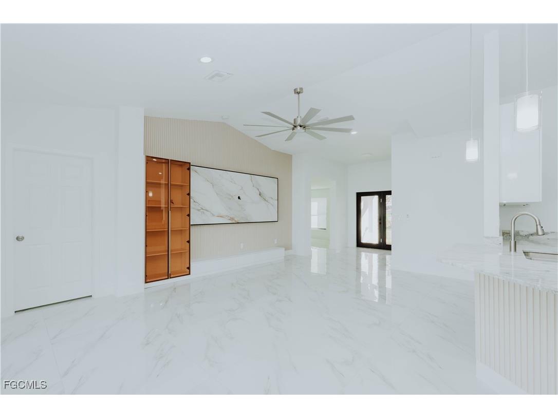 3604 12th Street SW Lehigh Acres FL 33905 2025018170 image3