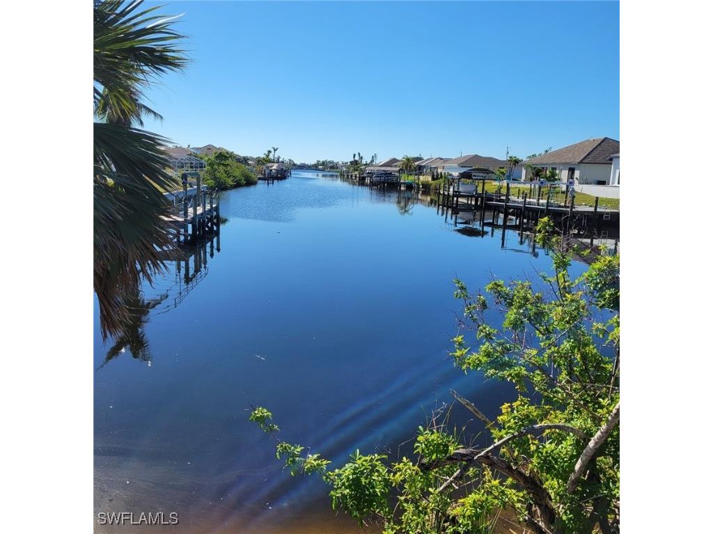 3604 Gulfstream Parkway Cape Coral FL 33993 225020402 image1