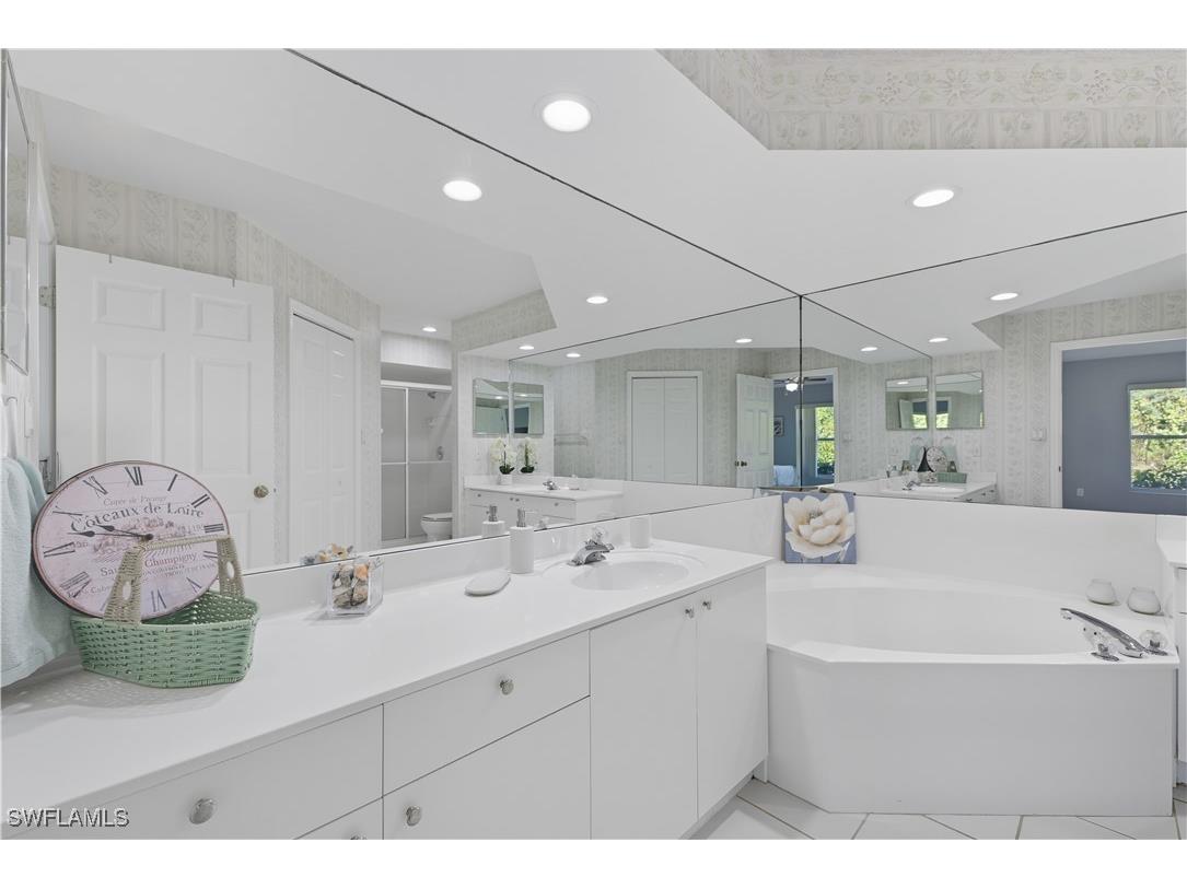 3605 Corinthian Way Naples FL 34105 225073969 image12