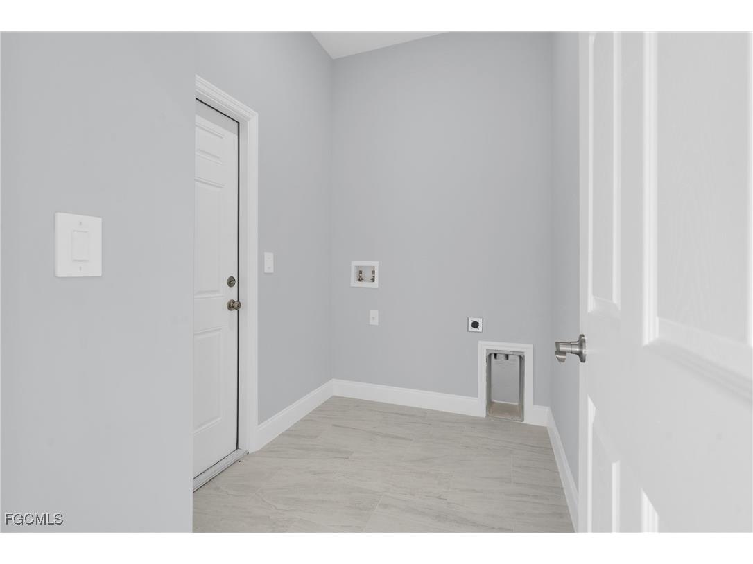 3605 E 6th Street Lehigh Acres FL 33972 2025020856 image7