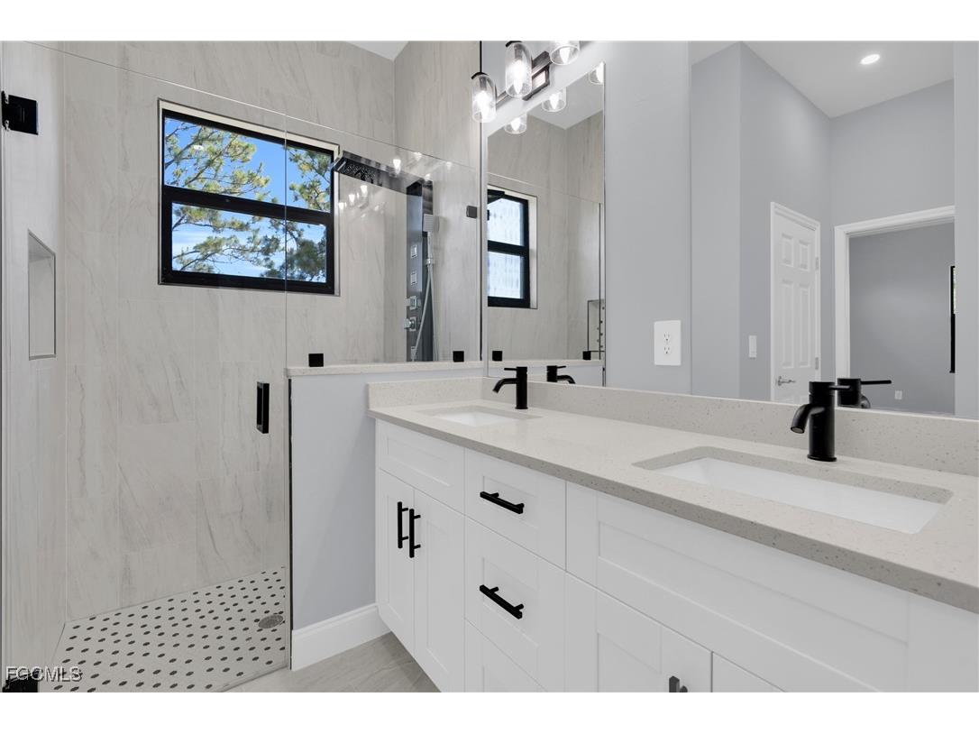 3605 E 6th Street Lehigh Acres FL 33972 2025020856 image8