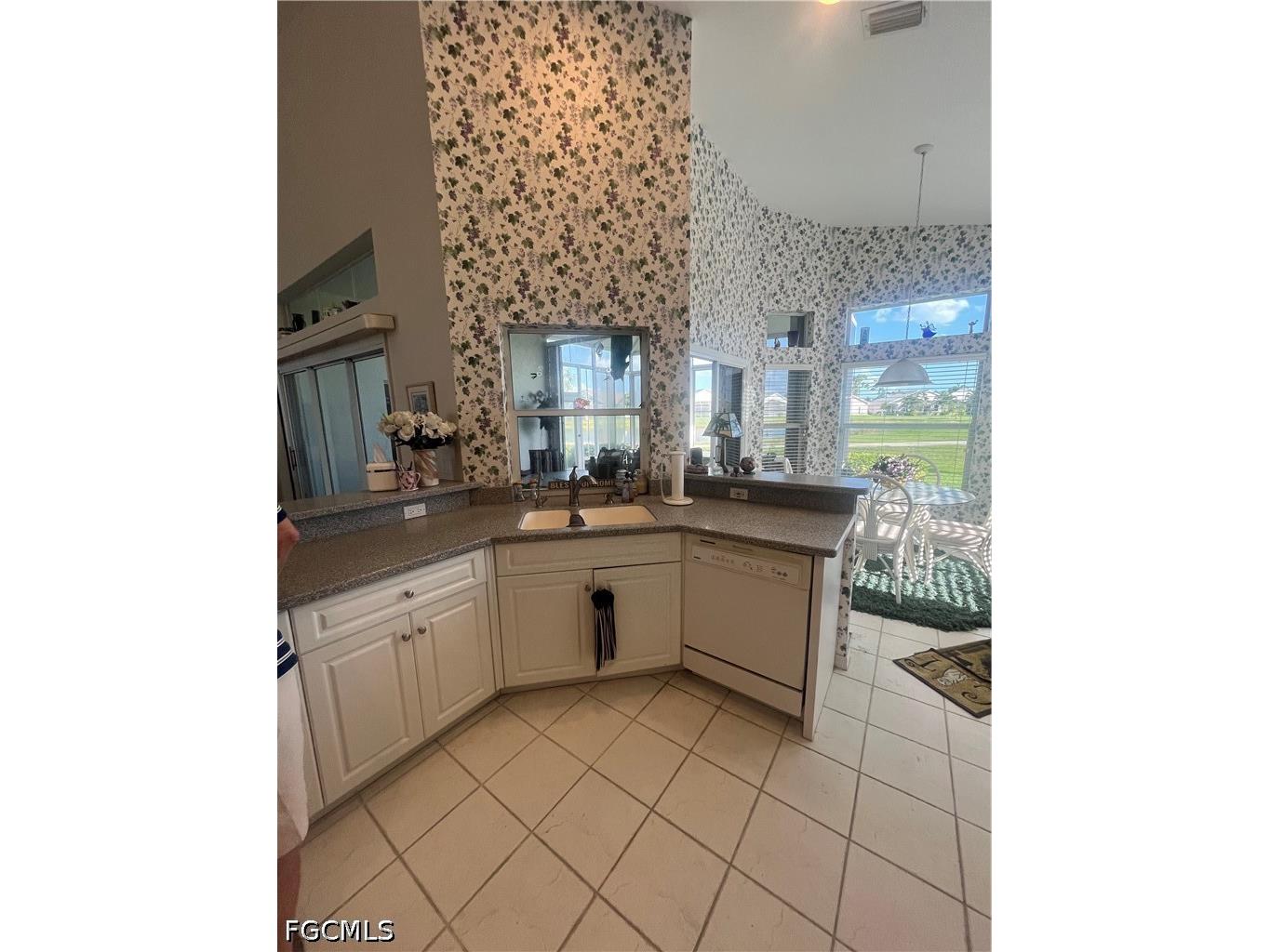 3605 Sabal Springs Boulevard North Fort Myers FL 33917 2026024041 image7
