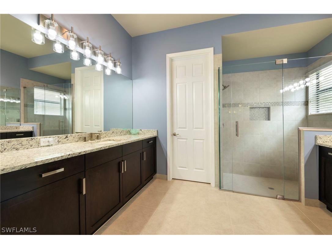 3606 Santaren Court Naples FL 34119 226009886 image18