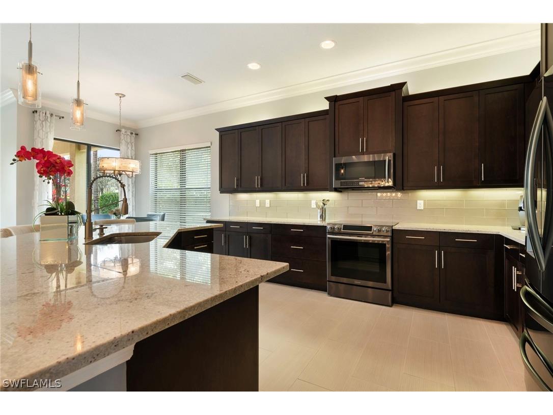 3606 Santaren Court Naples FL 34119 226009886 image7