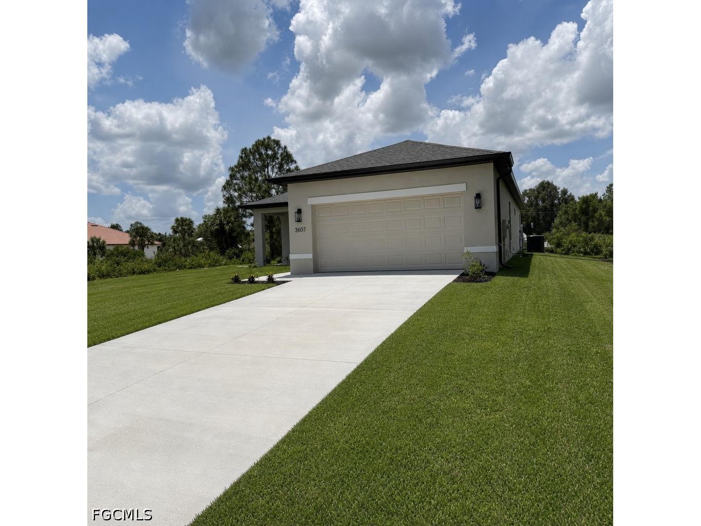 3607 62nd Street W Lehigh Acres FL 33971 2026027578 image2