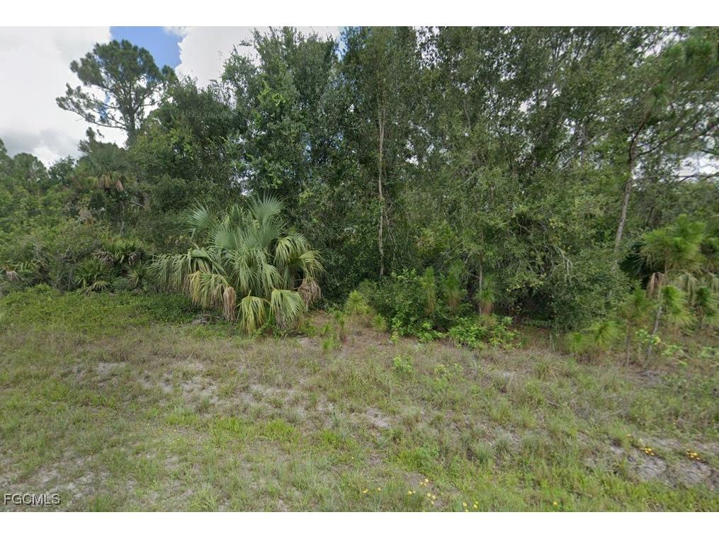 3607 63rd Street W Lehigh Acres FL 33971 2025009050 image2