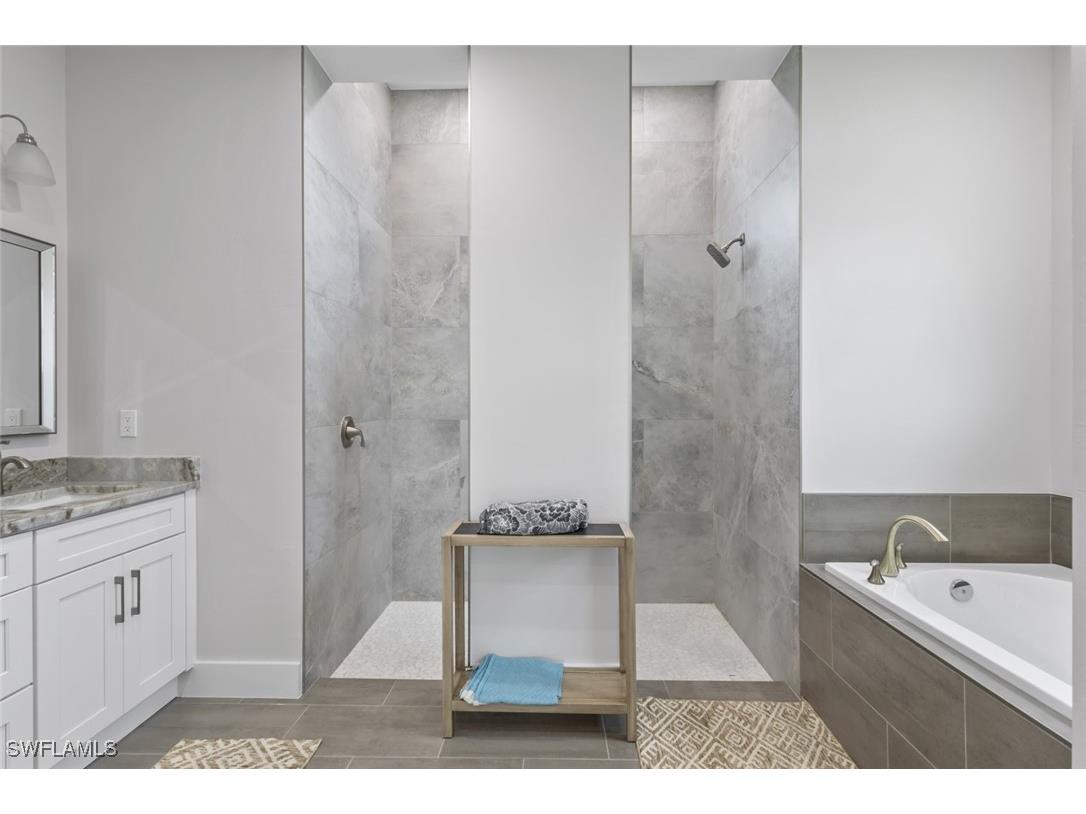 3607 SW 8th Court Cape Coral FL 33914 225046510 image17