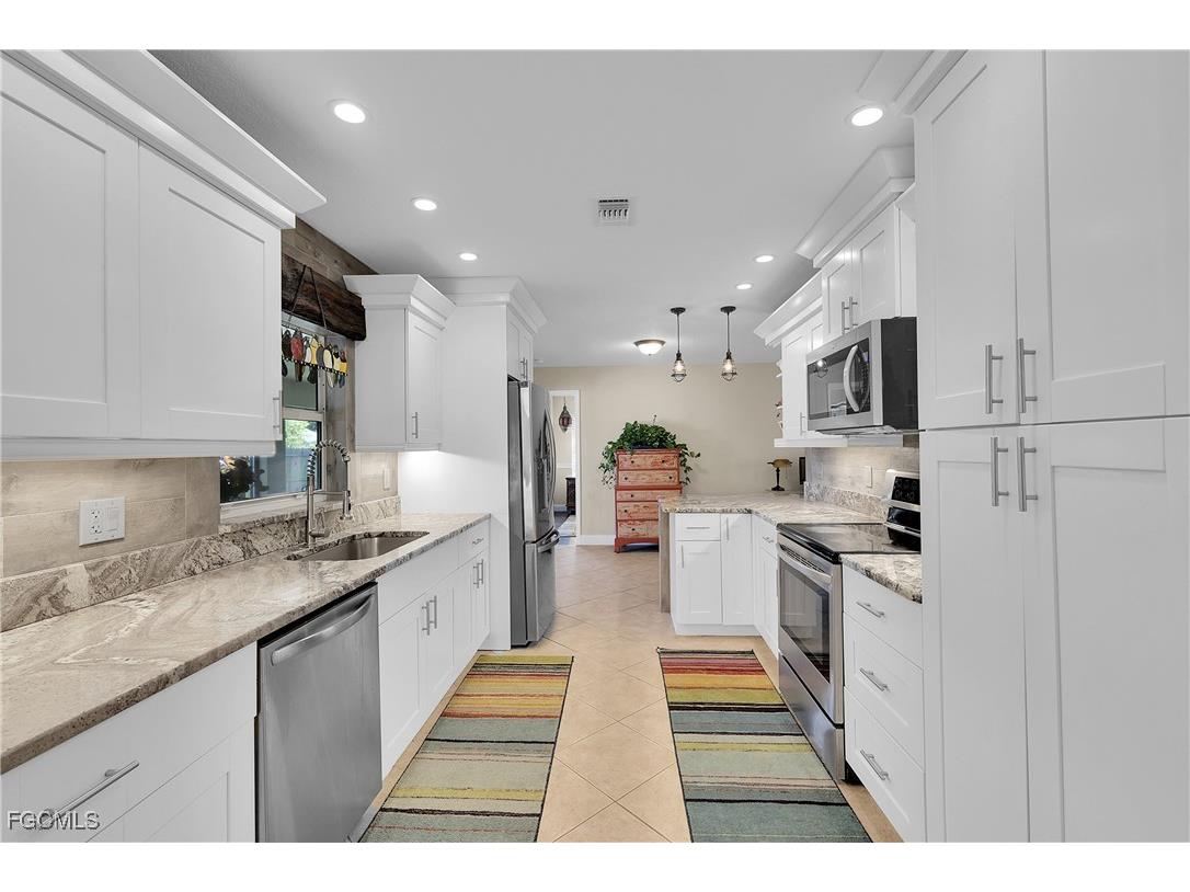 3609 SE 4th Avenue Cape Coral FL 33904 2025026015 image16