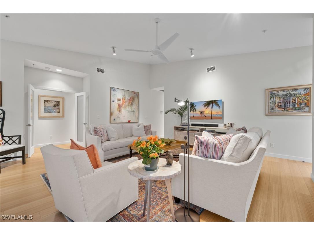 361 2nd Street S #3-361 Naples FL 34102 223077445 image1