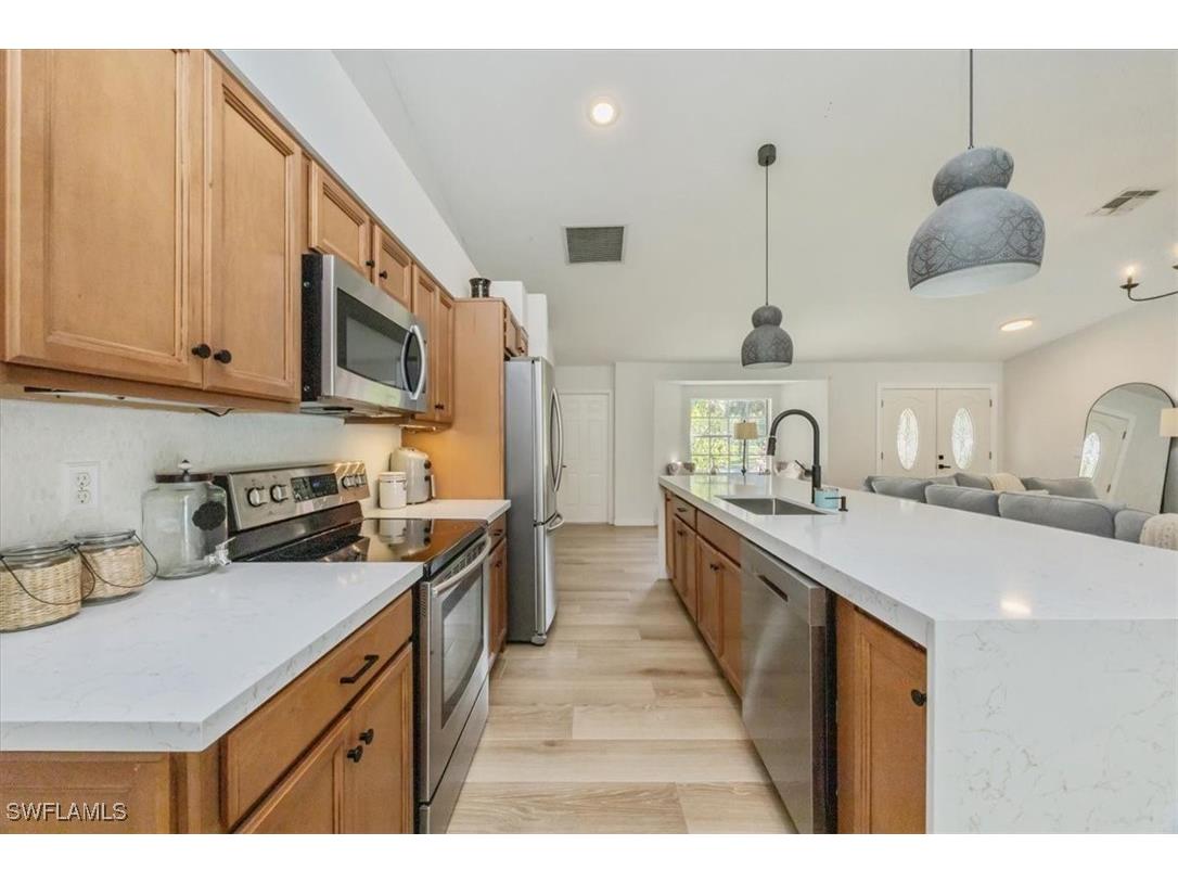 361 9th Street NW Naples FL 34120 225076636 image10