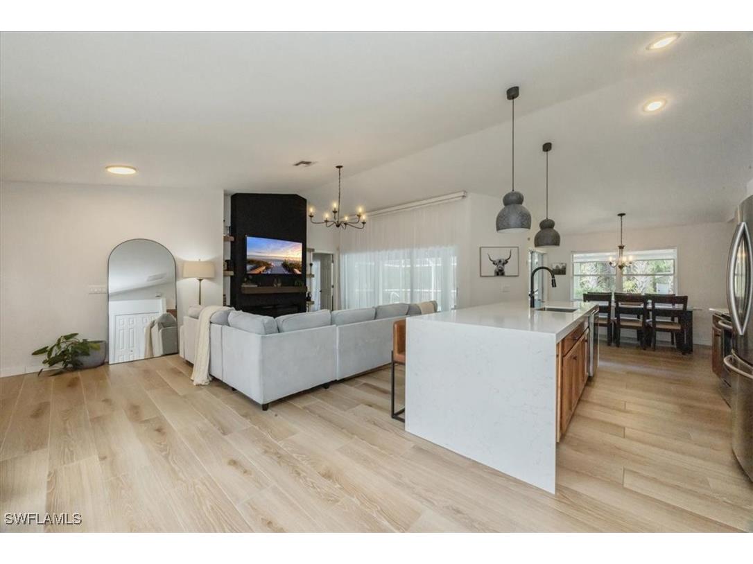 361 9th Street NW Naples FL 34120 225076636 image11